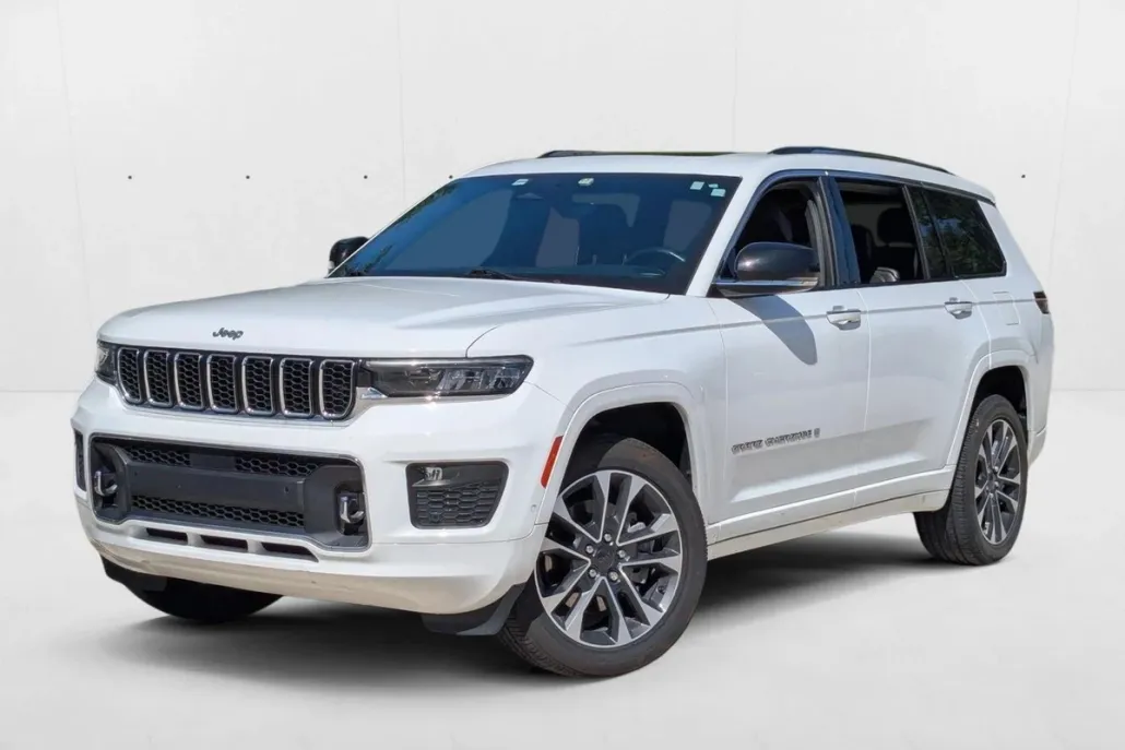 2022 Jeep Cherokee Overland photo 1