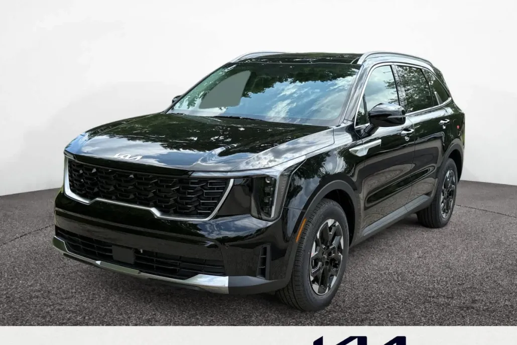 2026 Kia Sorento S photo 1