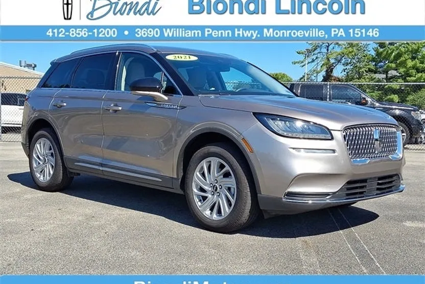 2021 Lincoln Corsair Standard photo 1