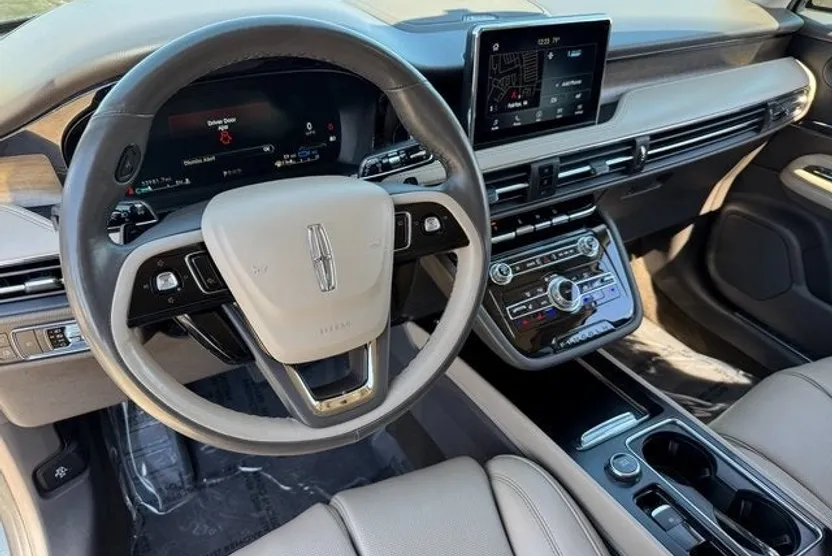 2022 Lincoln Corsair Grand Touring photo 1