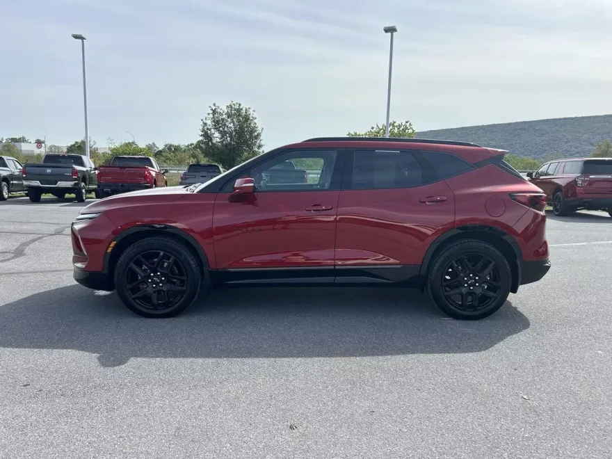 2025 Chevrolet Blazer RS photo 1