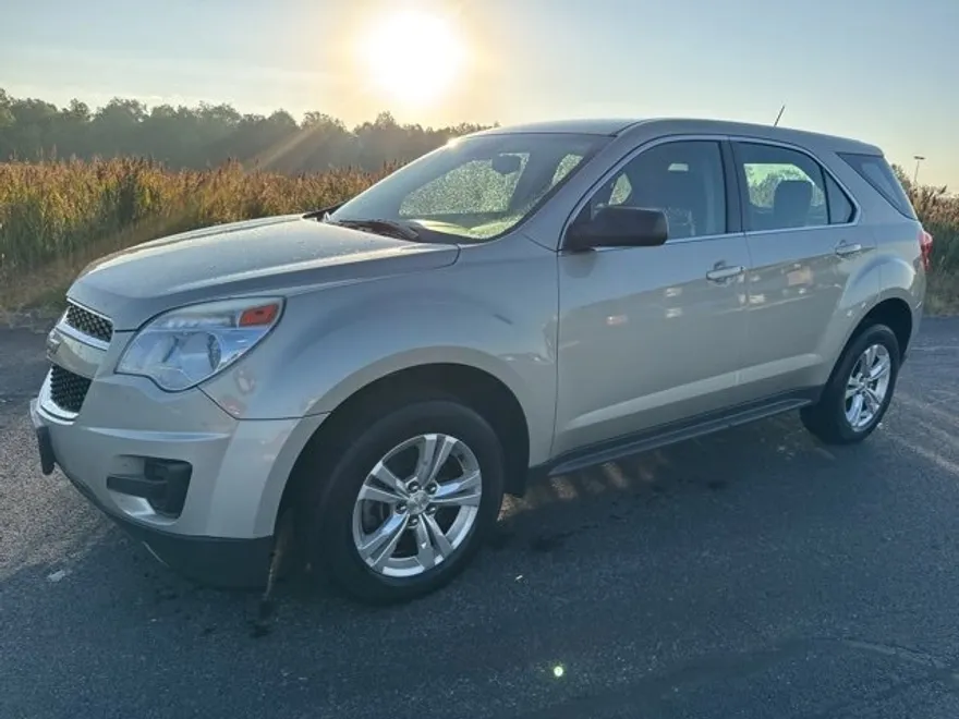 2015 Chevrolet Equinox LS photo 1