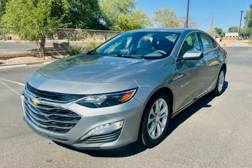 2023 Chevrolet Malibu 1LT photo 1