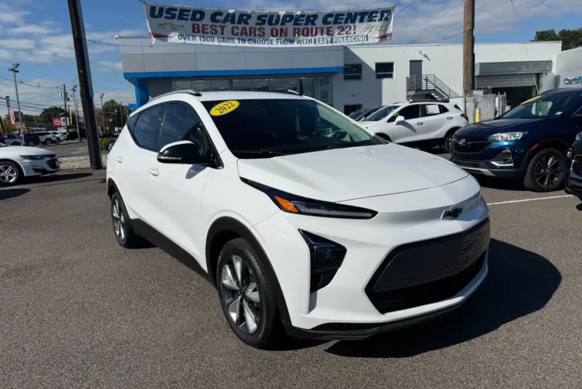 2022 Chevrolet Bolt EUV photo 1