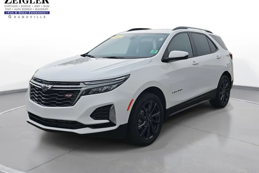 2022 Chevrolet Equinox RS photo 1