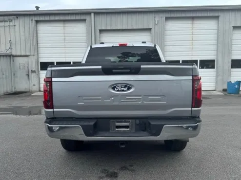 2024 Ford F-150 XLT photo 4