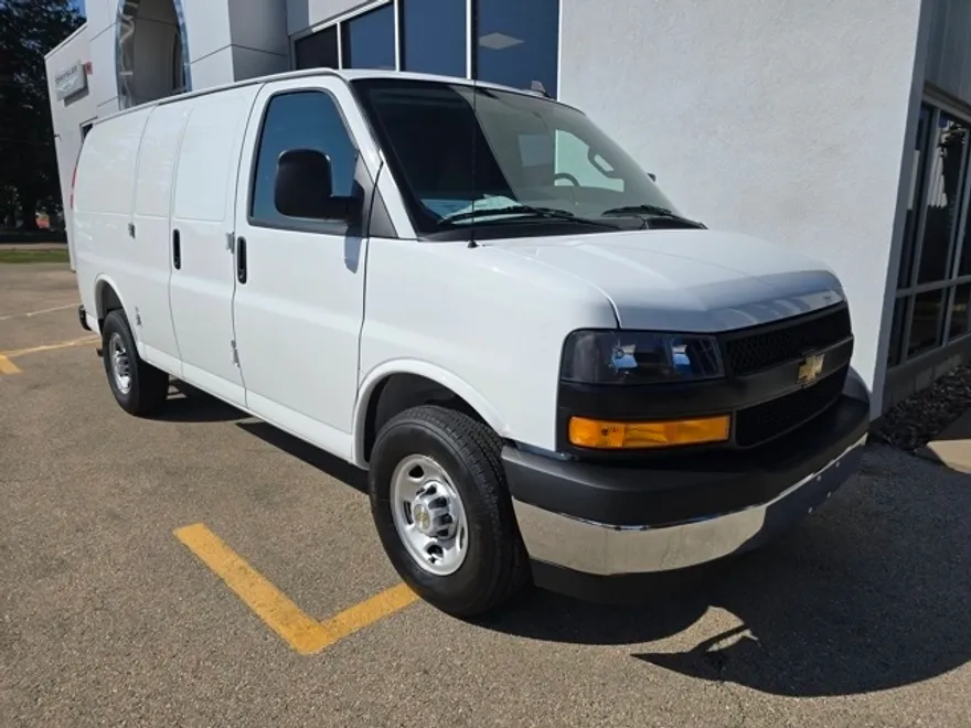 2025 Chevrolet Express 2500 Work Van photo 1