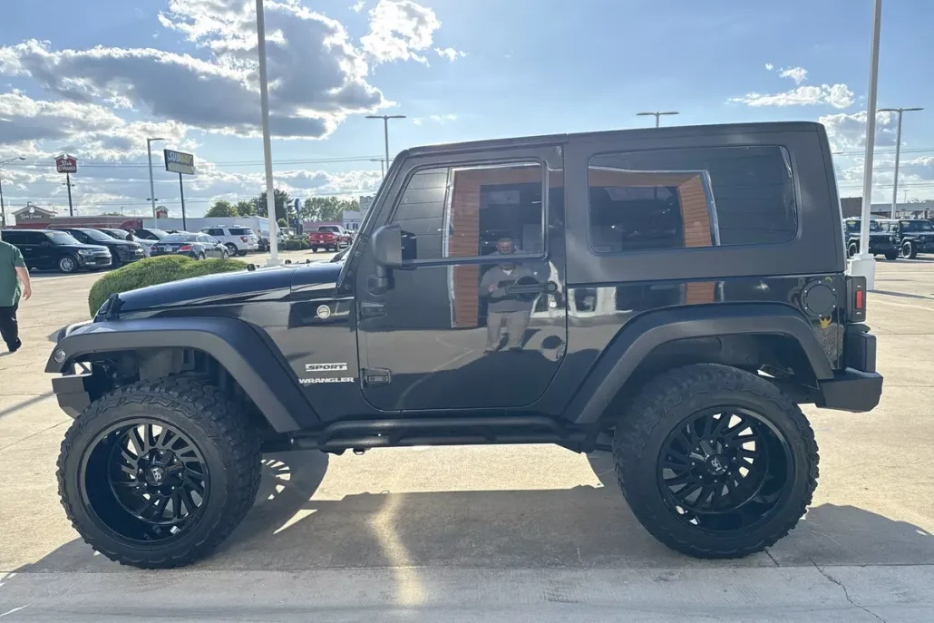 2010 Jeep Wrangler Sport photo 1