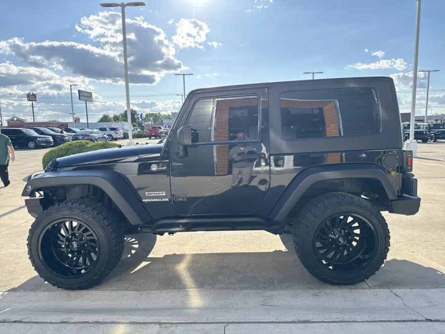 2010 Jeep Wrangler Sport photo 1