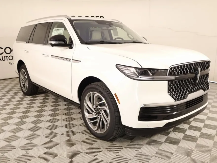 2025 Lincoln Navigator Reserve photo 1