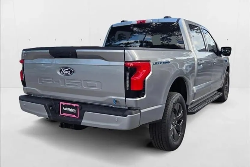 2025 Ford F-150 Lightning photo 1