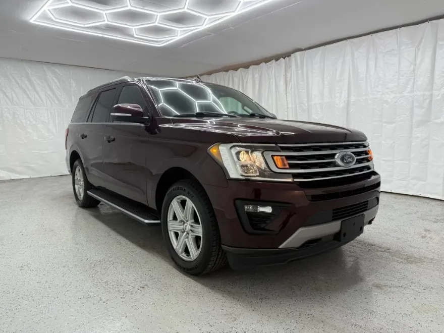 2020 Ford Expedition XLT photo 1
