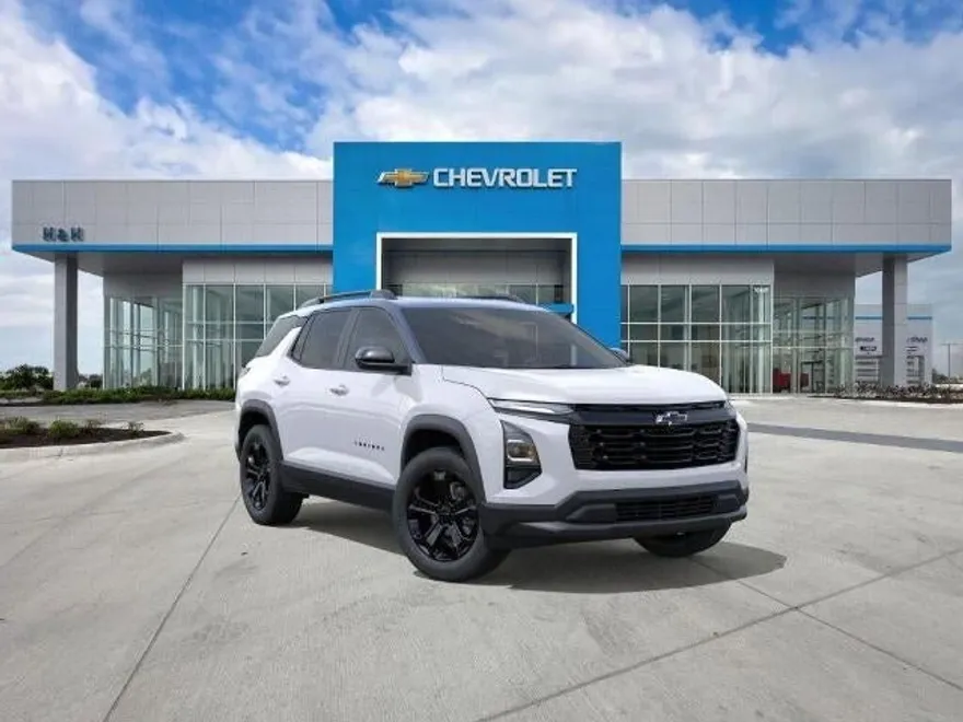 2026 Chevrolet Equinox LT photo 1