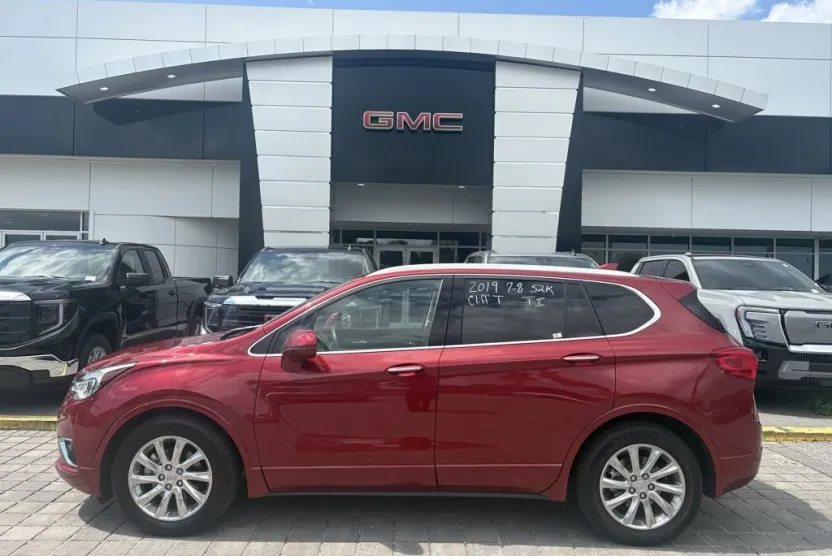 2019 Buick Envision Essence photo 1