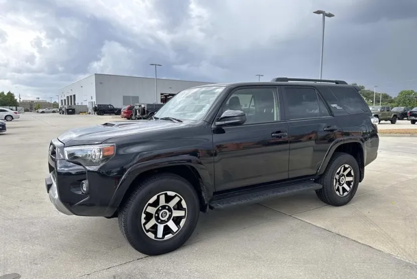 2024 Toyota 4Runner TRD photo 1