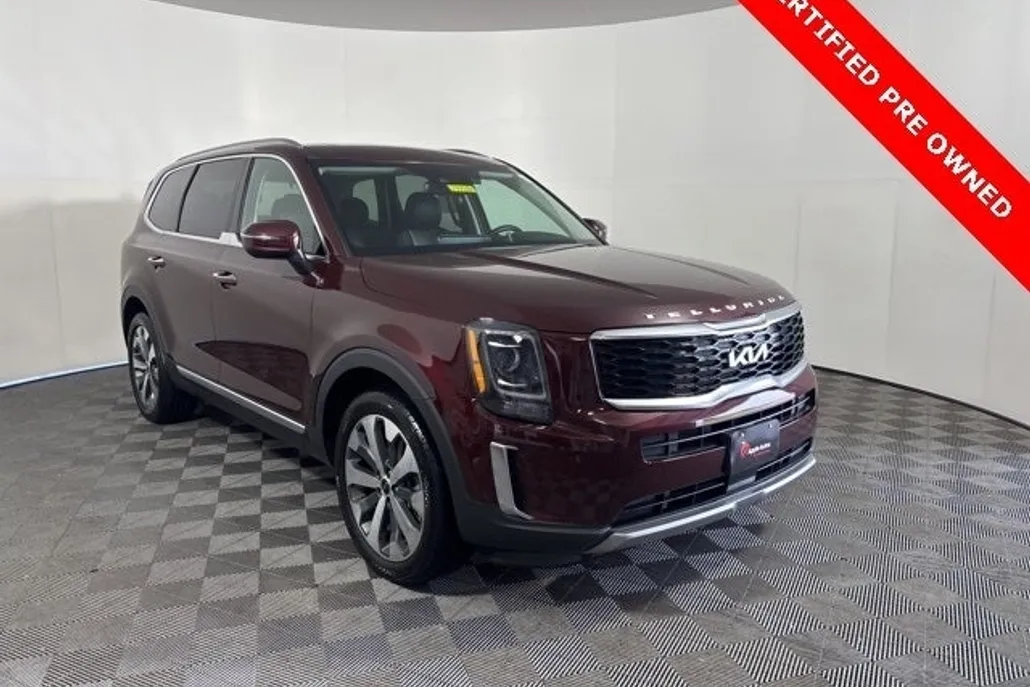 2022 Kia Telluride S photo 1