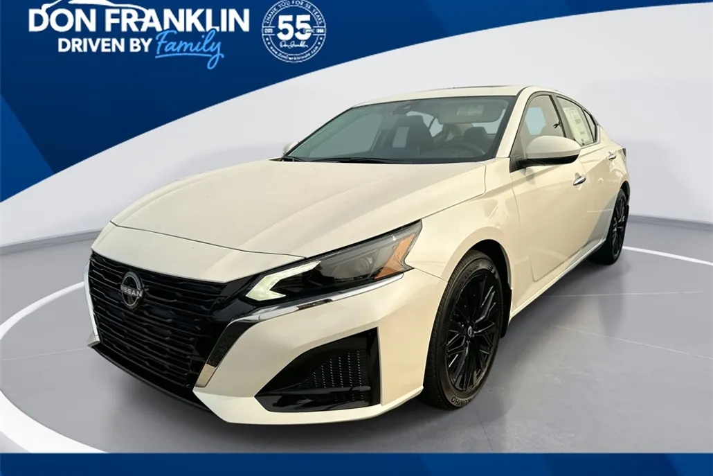 2025 Nissan Altima 2.5 SV photo 1