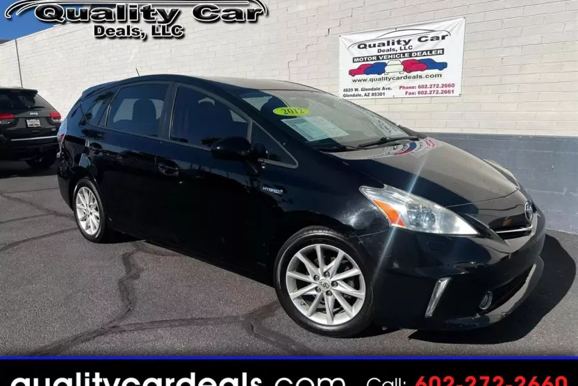 2012 Toyota Prius V Two photo 1