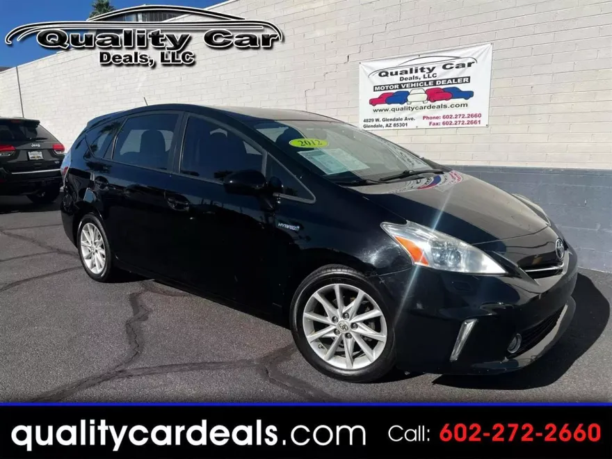 2012 Toyota Prius V Two photo 1