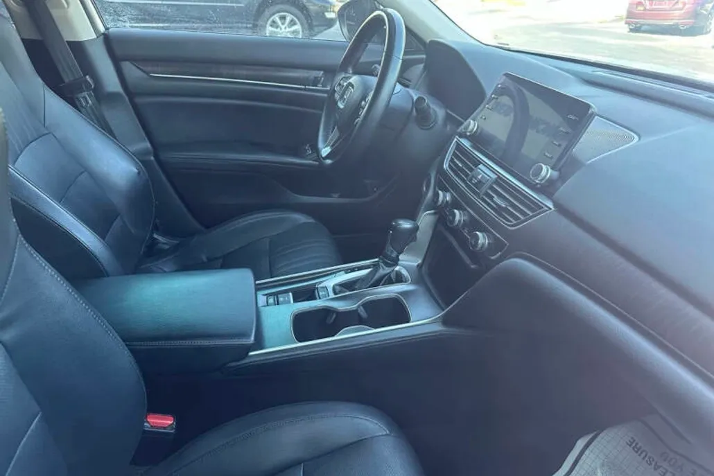 2018 Honda Accord EX-L photo 1