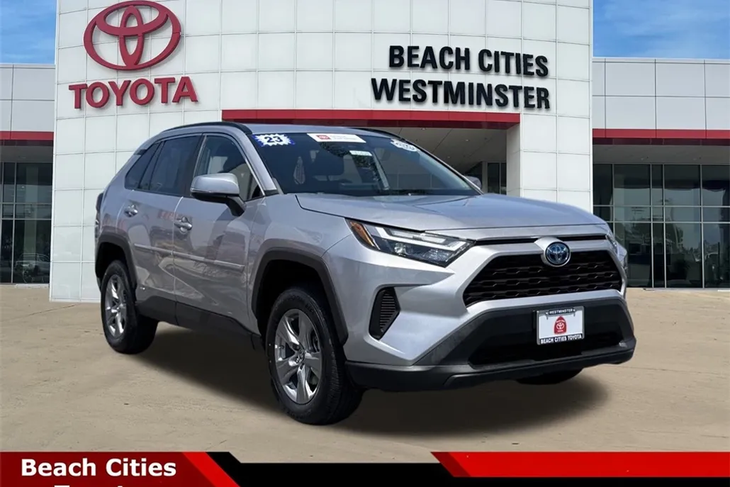 2023 Toyota RAV4 Hybrid LE photo 1