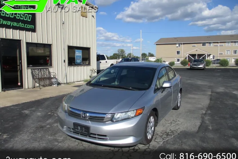 2012 Honda Civic LX photo 1