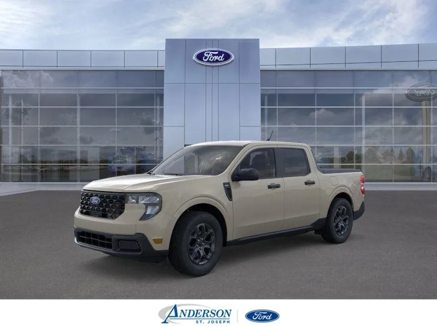 2025 Ford Maverick XLT photo 1