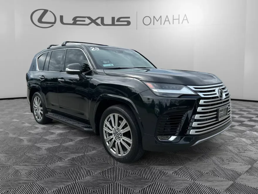 2023 Lexus LX 600 Ultra Luxury photo 1