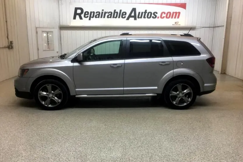 2017 Dodge Journey Crossroad photo 1