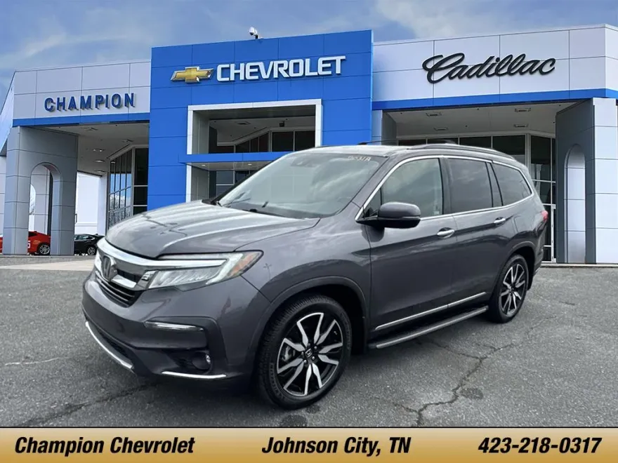 2019 Honda Pilot Touring photo 1
