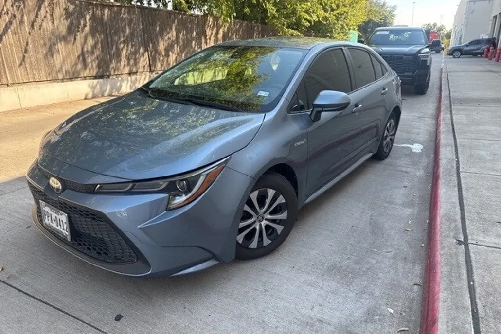 2021 Toyota Corolla Hybrid LE photo 1