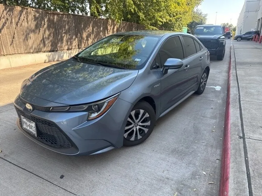 2021 Toyota Corolla Hybrid LE photo 1