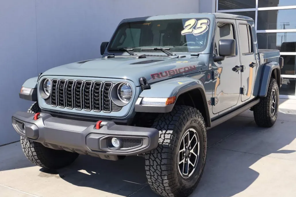 2025 Jeep Gladiator Rubicon photo 1