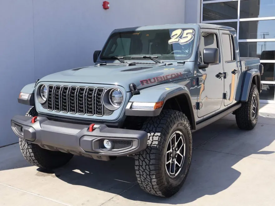 2025 Jeep Gladiator Rubicon photo 1
