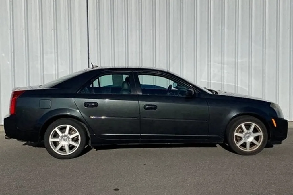 2005 Cadillac CTS Base photo 1