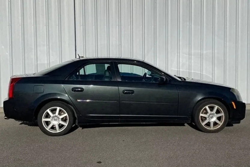 2005 Cadillac CTS Base photo 1
