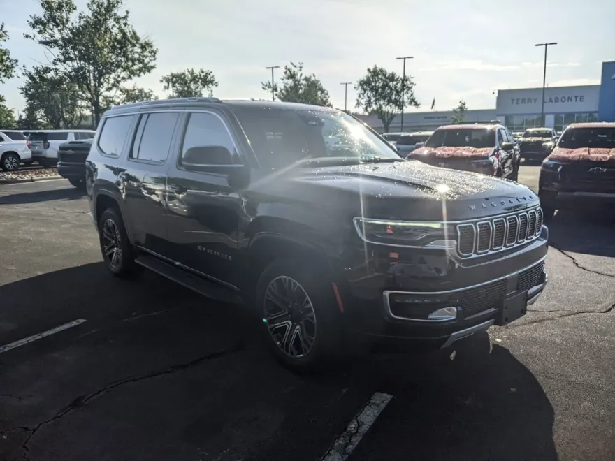2024 Jeep Wagoneer Series II photo 1