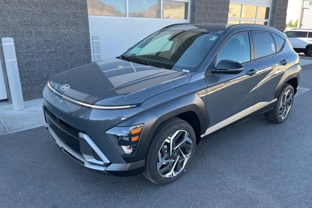 2026 Hyundai Kona SEL photo 1