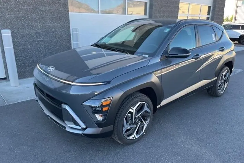 2026 Hyundai Kona SEL photo 1
