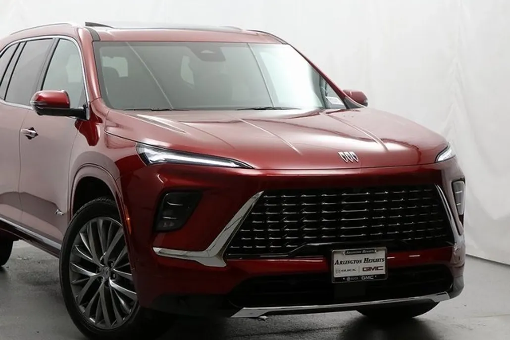 2026 Buick Enclave Avenir photo 1