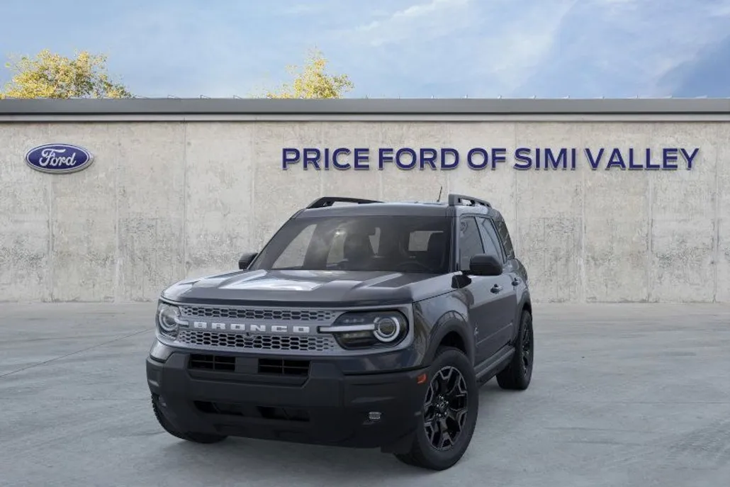 2025 Ford Bronco Sport Outer Banks photo 1