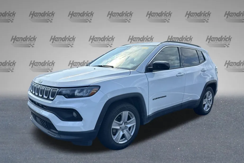 2022 Jeep Compass Latitude photo 1