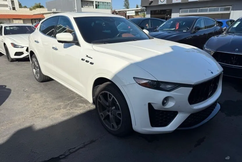 2022 Maserati Levante Modena photo 1