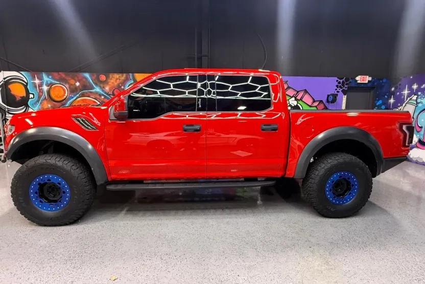 2018 Ford F-150 Raptor photo 1