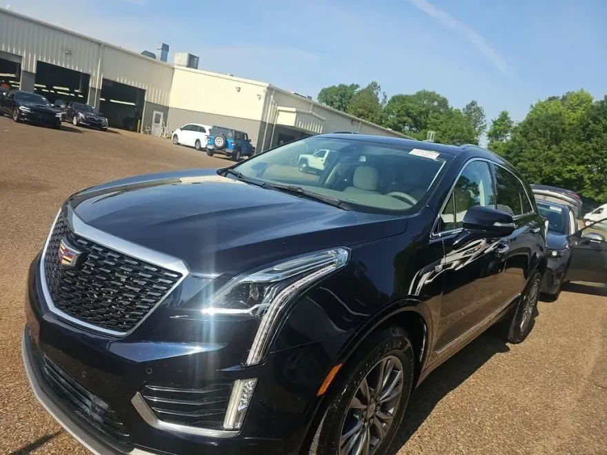 2021 Cadillac XT5 Premium Luxury photo 1