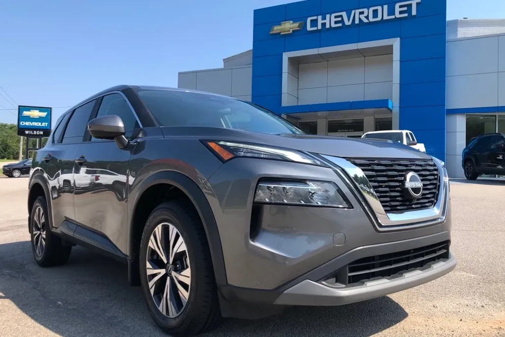2023 Nissan Rogue SV photo 1
