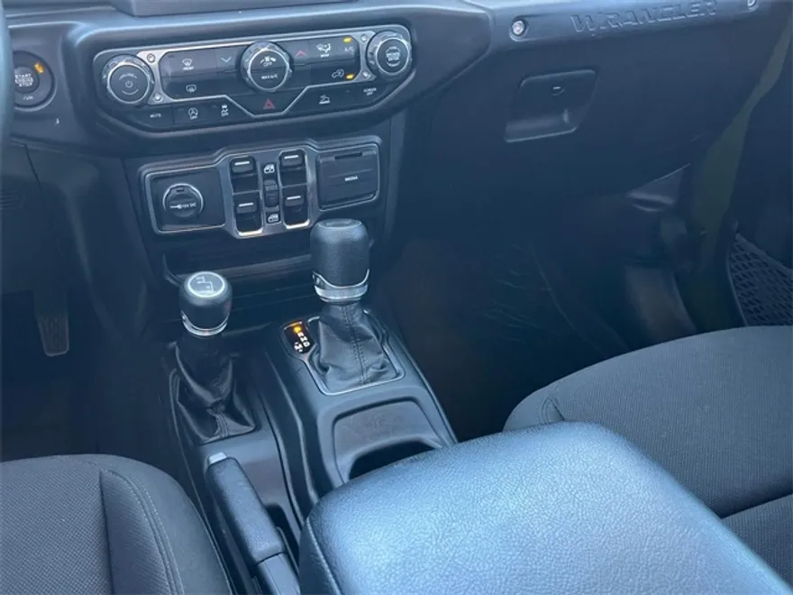 2022 Jeep Wrangler Unlimited Willys photo 15