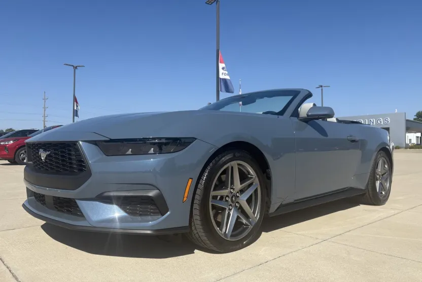 2025 Ford Mustang EcoBoost Premium Convertible photo 1