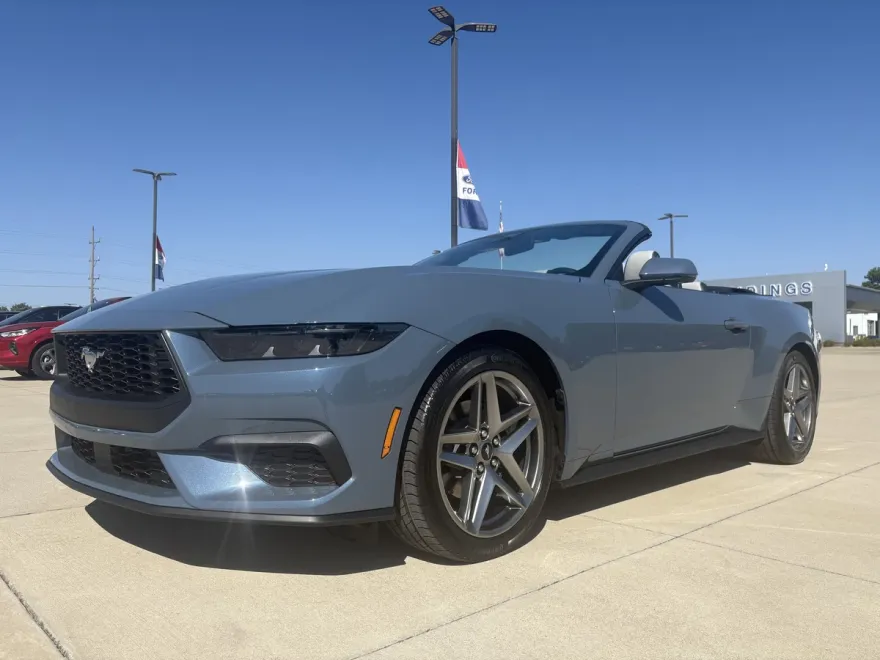 2025 Ford Mustang EcoBoost Premium Convertible photo 1