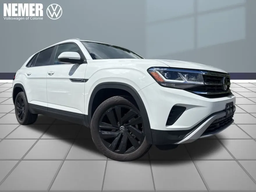 2022 Volkswagen Atlas Cross Sport SE Technology photo 1